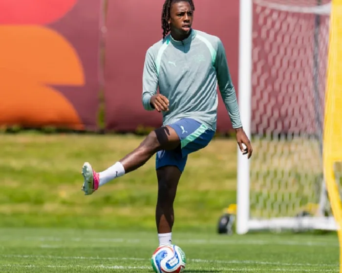 aston-villa-hijack-newcastles-pursuit-of-49m-johan-manzambi-from-freiburg-sNVqDhDW.webp