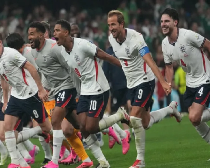 england-rise-to-azteca-occasion-and-see-off-ghosts-time-and-mexico-barney-2zLuSlHN.webp
