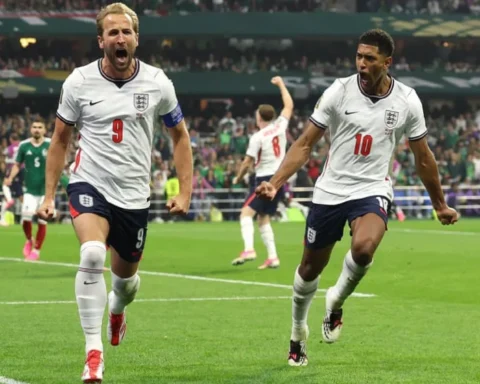 englands-10-men-hang-on-after-kane-penalty-to-beat-mexico-in-world-cup-Zg3IFrw2.webp