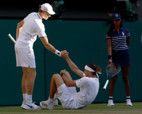 fleeting-window-slammed-shut-as-zverev-gets-lost-in-the-sinner-zone-jonathan-q1He3FIk.webp
