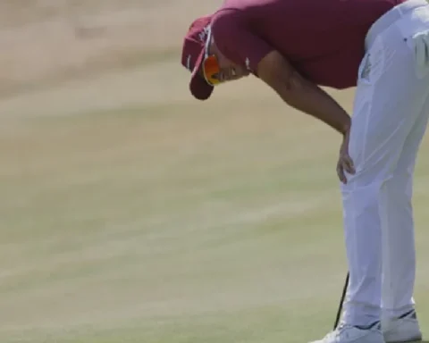 herbert-disappointed-but-proud-after-missing-putt-for-record-breaking-61-ihBNprhr.webp