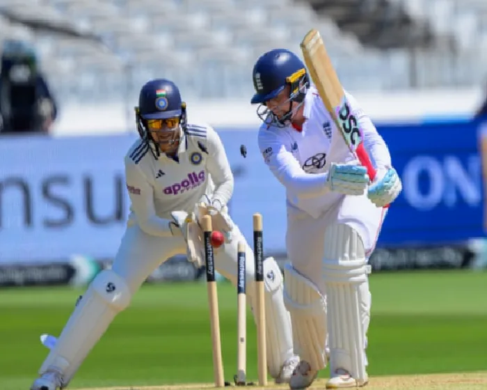 india-complete-crushing-270-run-win-over-england-in-historic-womens-test-at-lords-pQ5GGySI.webp