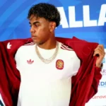 lamine-yamal-enjoys-birthday-with-a-kickabout-and-a-show-before-france-world-cup-CcdHeNLh.webp