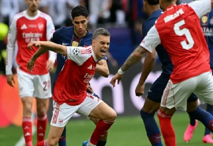 leandro-trossard-set-for-besiktas-move-after-arsenal-agree-deal-with-turkish-side-2iCNgLTr.webp