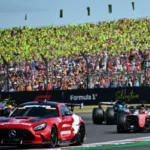 leclerc-holds-off-russell-and-hamilton-to-win-chaotic-british-f1-gp-2Zi5Obkx.webp