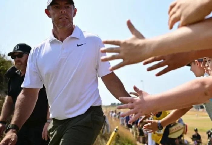 mcilroy-lashes-out-at-dechambeau-for-holding-the-open-hostage-over-penalty-row-ITAbvhEU.webp