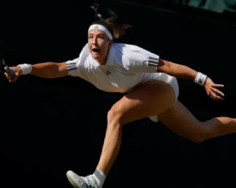 muchova-ends-osakas-inspired-run-to-reach-wimbledon-last-four-for-first-time-QFCaBf4P.webp