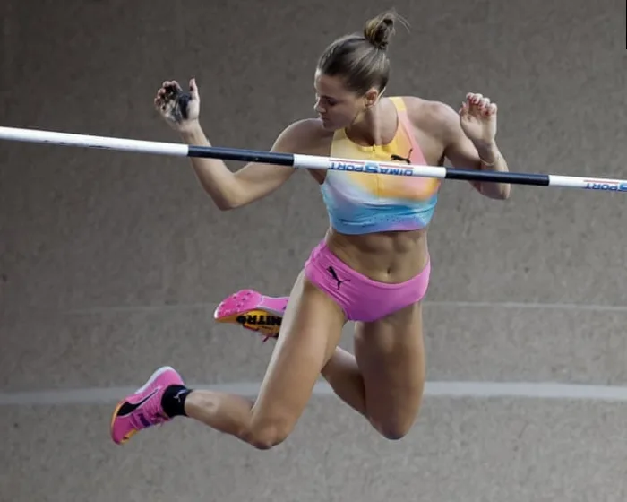 nina-kennedy-soars-to-new-heights-to-claim-pole-vault-gold-at-monaco-diamond-trJjurXC.webp