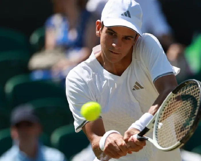 rafael-jodar-hits-back-to-beat-pablo-carren-o-busta-at-wimbledon-after-delay-dm1jT6q9.webp