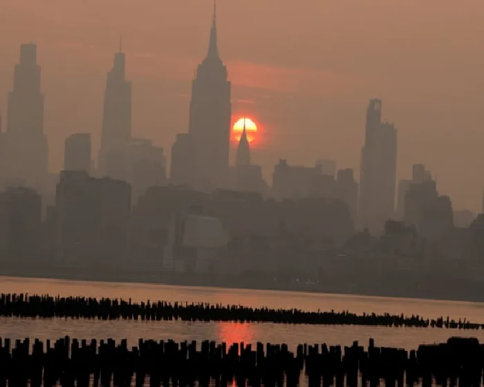 smoke-travel-and-trump-threaten-new-yorks-grand-world-cup-finale-OqE2A6A2.webp