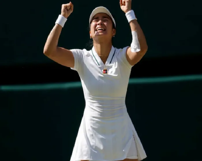 swiatek-and-rybakina-stunned-at-wimbledon-as-eala-and-mertens-pull-off-upset-wins-jaBG2ixS.webp