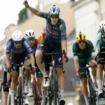 tim-merlier-surges-to-tour-de-france-2026-hat-trick-on-stage-12-but-crash-cBTa7grJ.webp