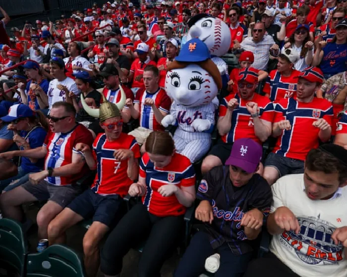 whats-more-american-than-baseball-world-cup-brings-fans-chants-and-verve-to-the-fDCG3M9b.webp